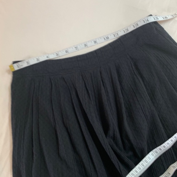 LOFT pleated black mini skirt lined side zip size 4 100% cotton made in India - Picture 7 of 8